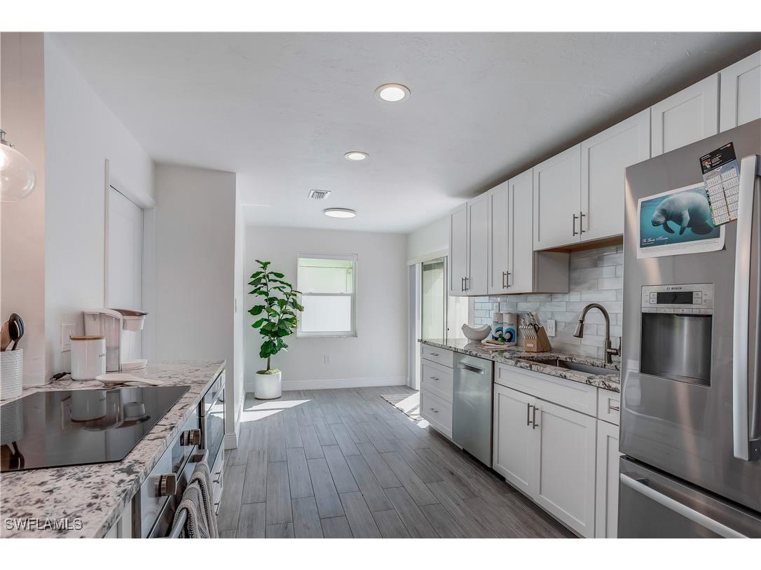 718 103rd Avenue N Naples FL 34108 225017802 image10