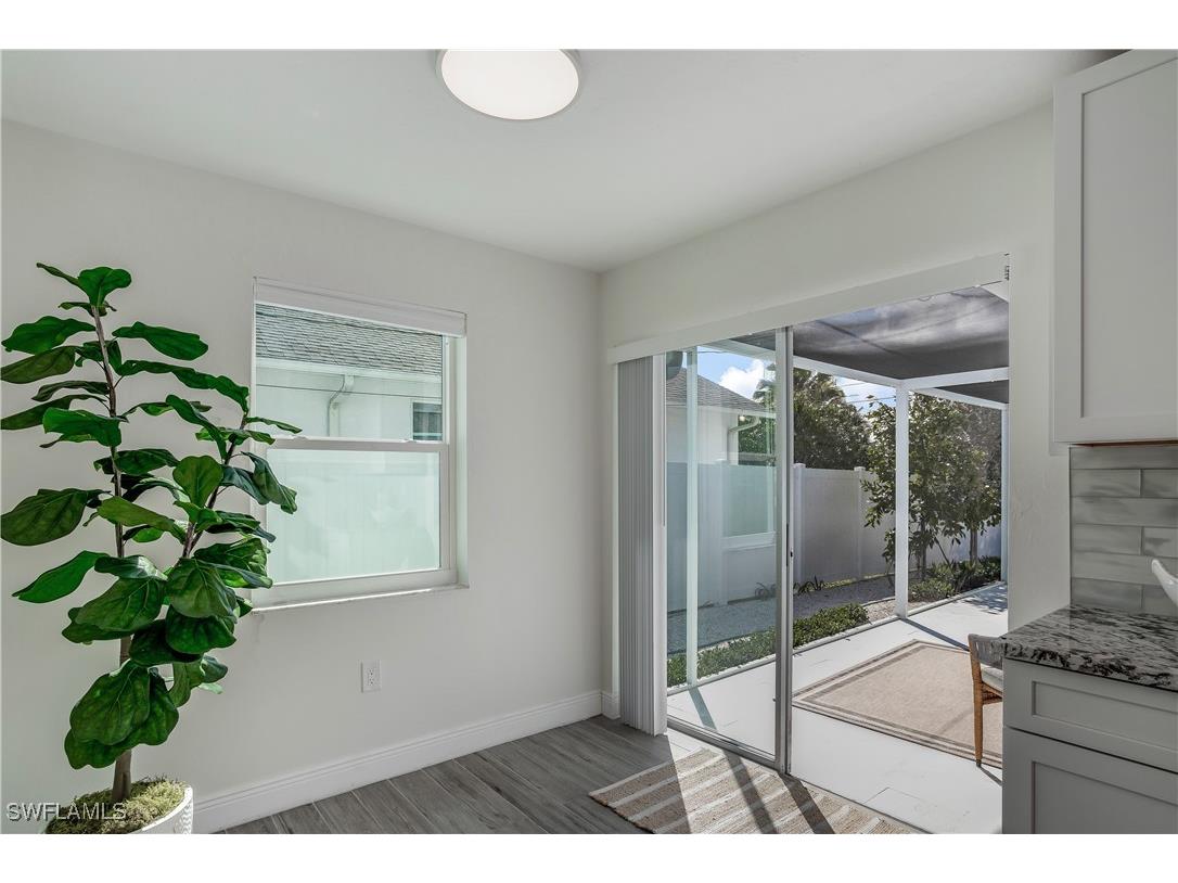 718 103rd Avenue N Naples FL 34108 225017802 image21