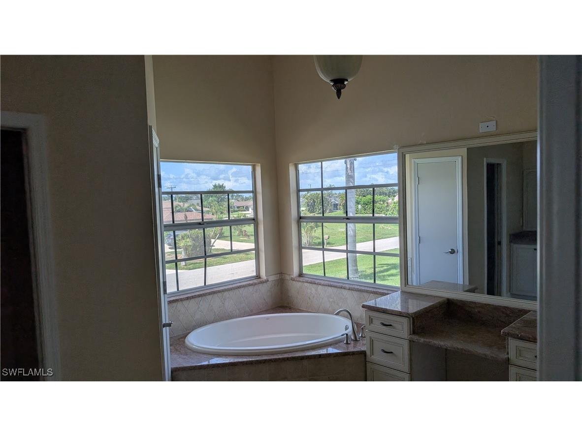 719 SW 51st Terrace Cape Coral FL 33914 225049052 image17