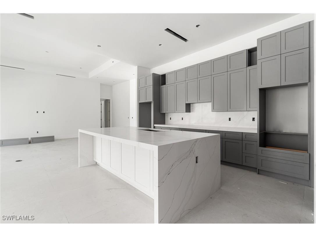 721 Golden Gate Boulevard W Naples FL 34120 225050118 image18