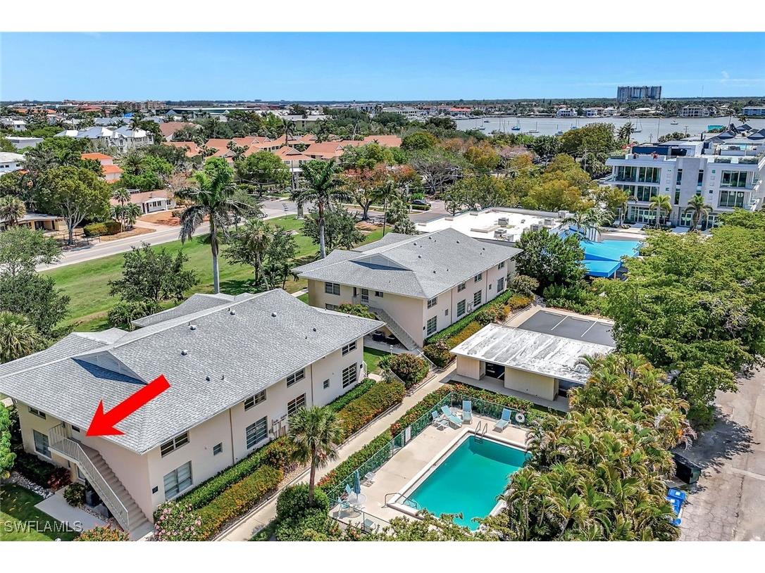 722 Broad Avenue S #722 Naples FL 34102 225043565 image1