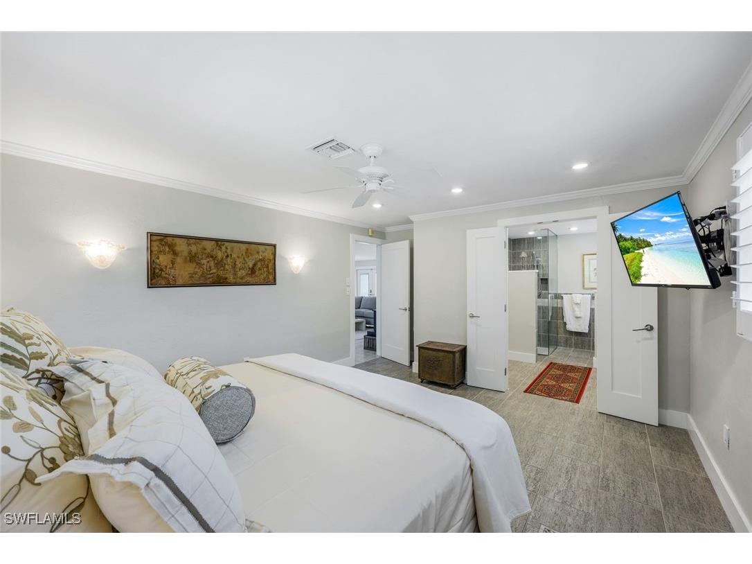 725 Old Trail Drive Naples FL 34103 225049335 image15