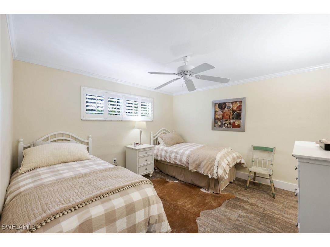 725 Old Trail Drive Naples FL 34103 225049335 image20