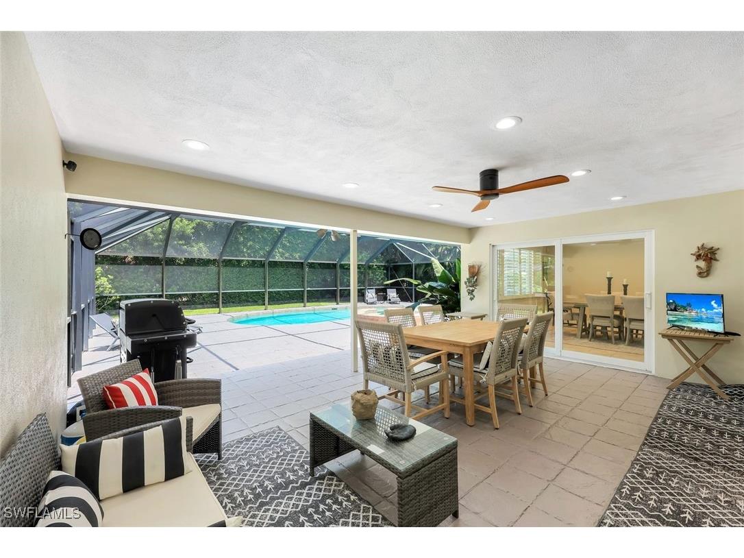 725 Old Trail Drive Naples FL 34103 225049335 image22