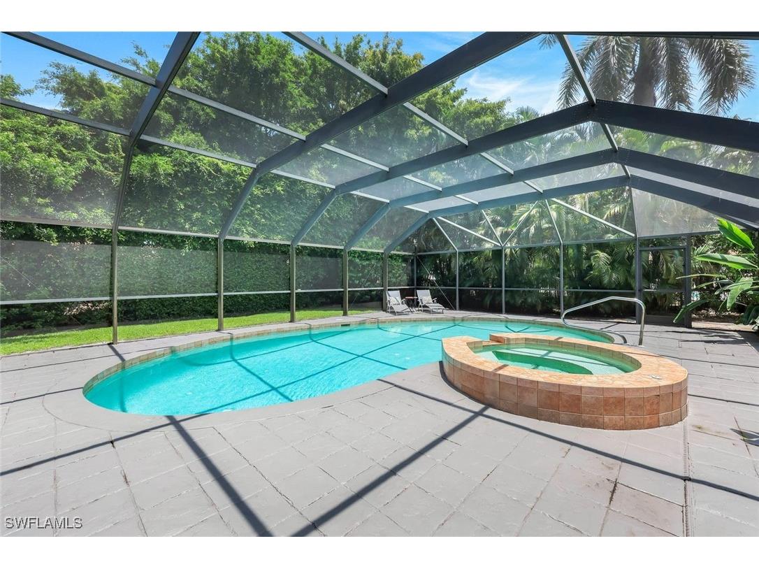 725 Old Trail Drive Naples FL 34103 225049335 image25