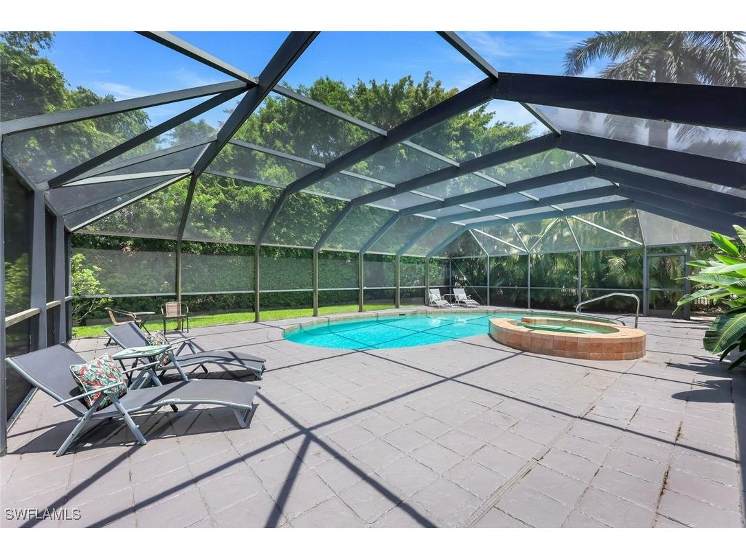 725 Old Trail Drive Naples FL 34103 225049335 image26