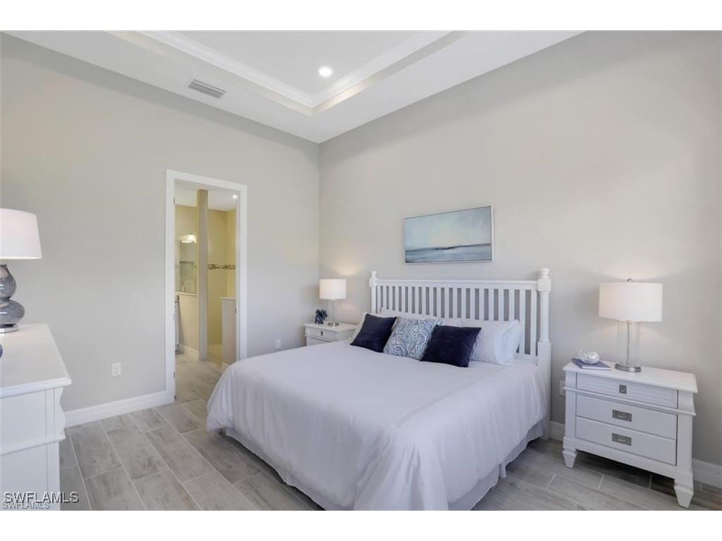 7253 Wilton Drive Naples FL 34109 225048743 image14