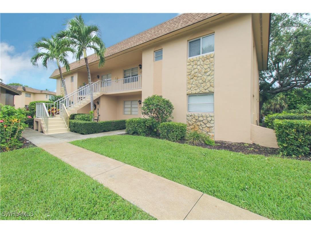 729 Palm View Drive #D4 Naples FL 34110 225053491 image1