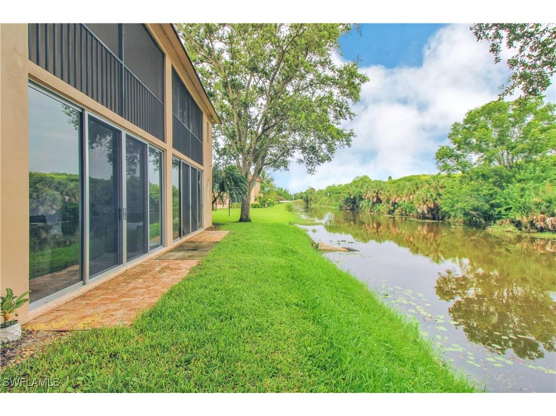 729 Palm View Drive #D4 Naples FL 34110 225053491 image3