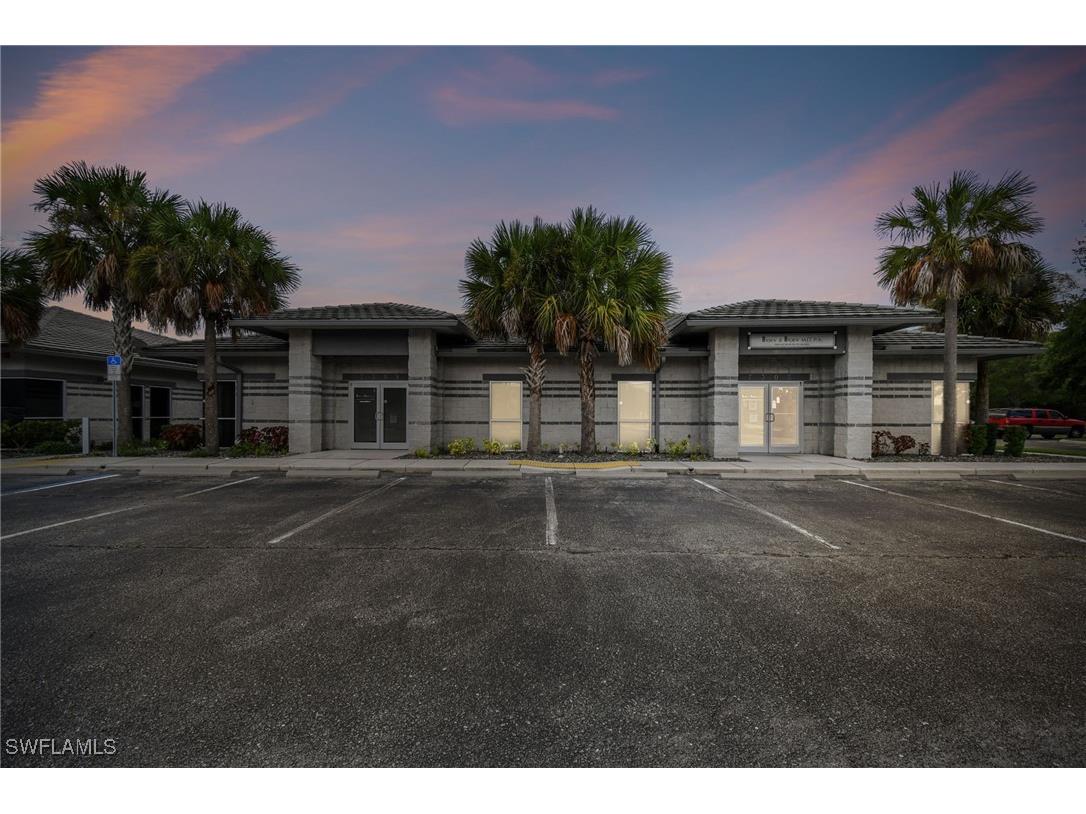 7305 Professional Parkway E #1B & 1C Sarasota FL 34240 224073923 image1