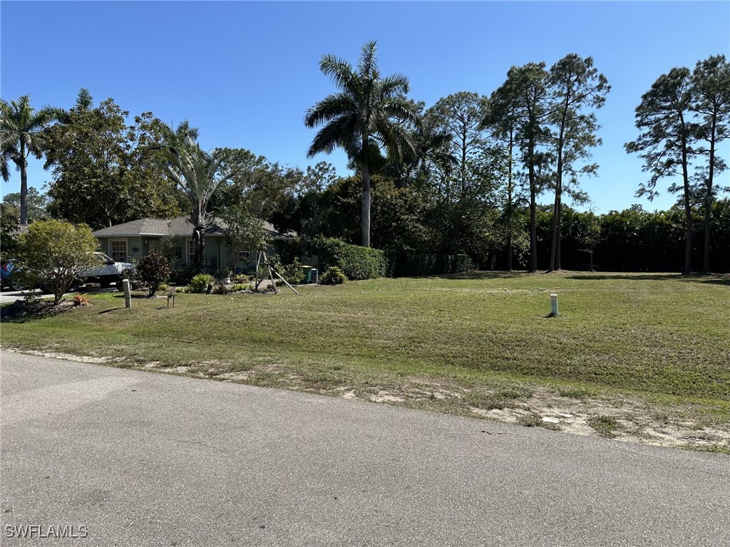 734 Pine Cone Lane Naples FL 34104 225022918 image2