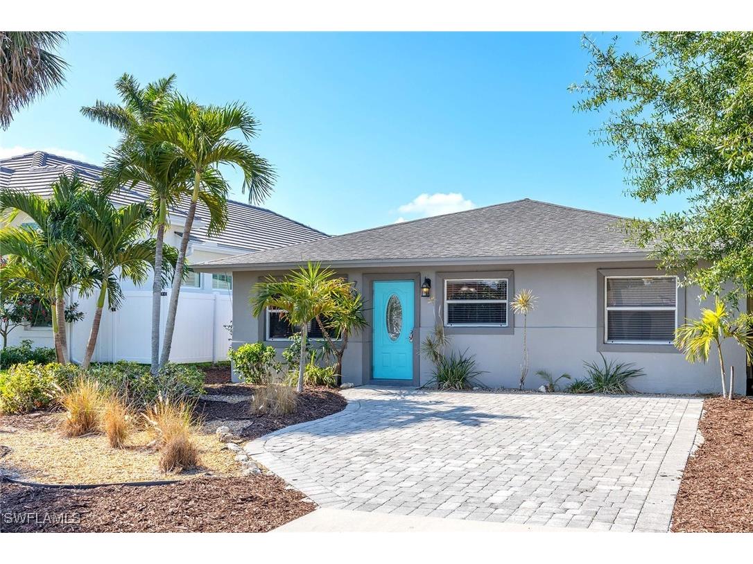 736 94th Avenue N Naples FL 34108 225049608 image1
