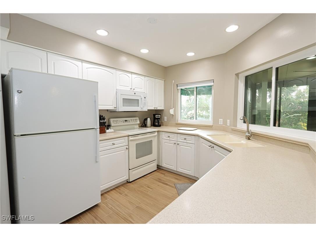 736 Reef Point Circle #125-0 Naples FL 34108 225045192 image14