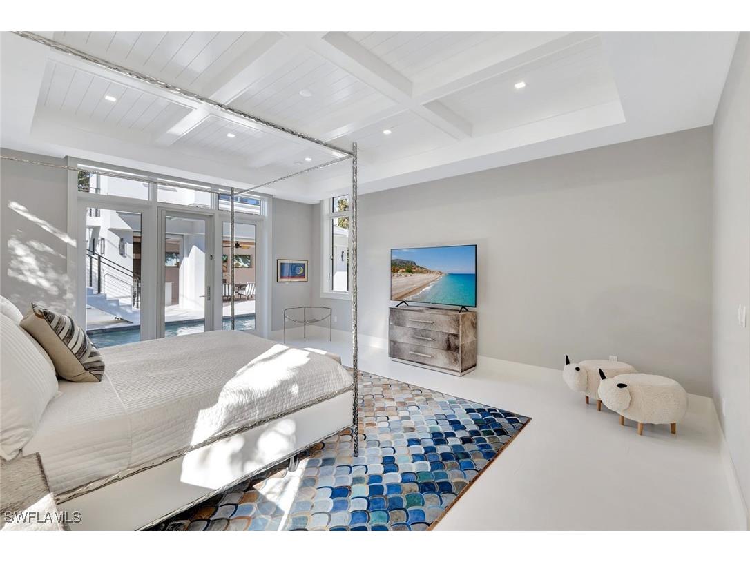 739 5th Avenue N Naples FL 34102 224095638 image19