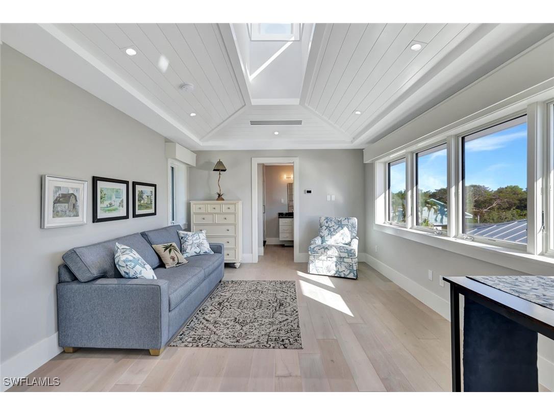 739 5th Avenue N Naples FL 34102 224095638 image34