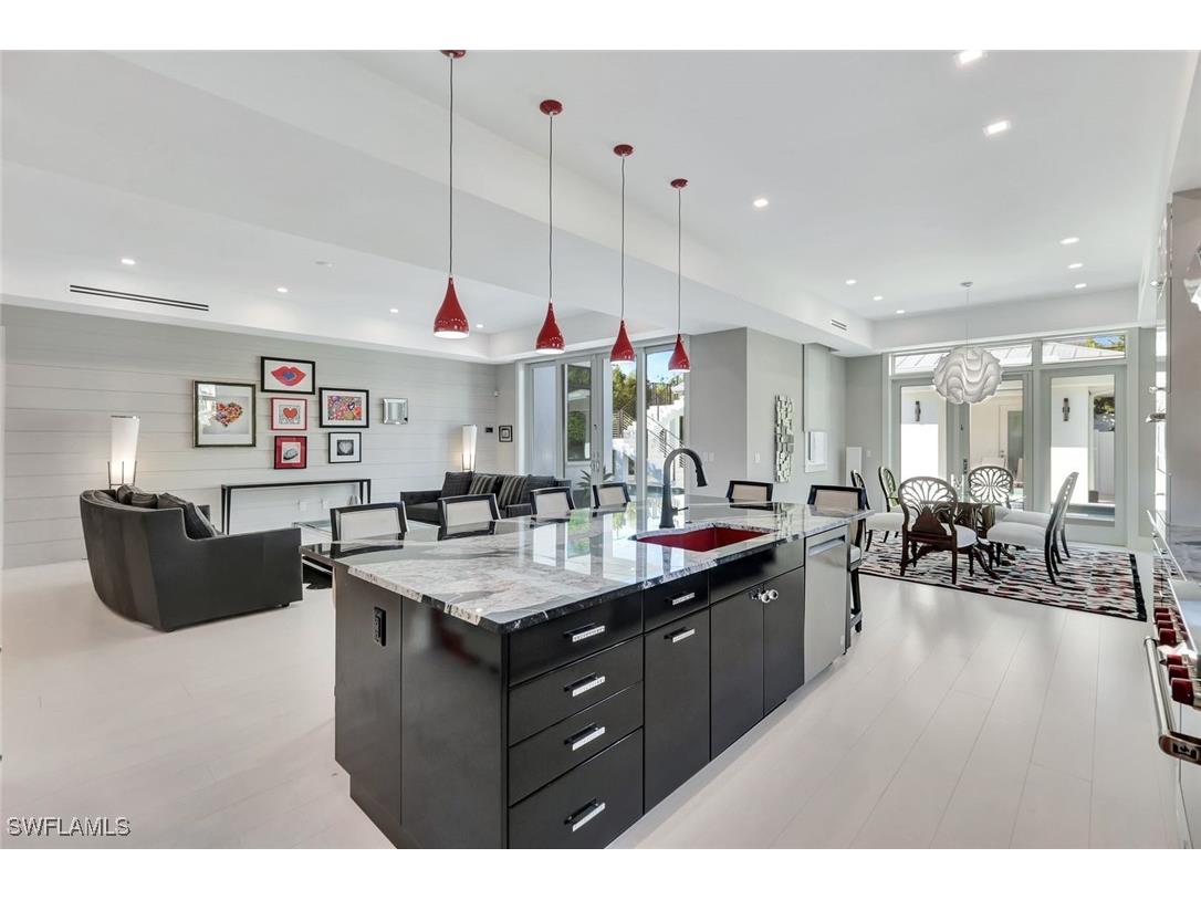 739 5th Avenue N Naples FL 34102 224095638 image9