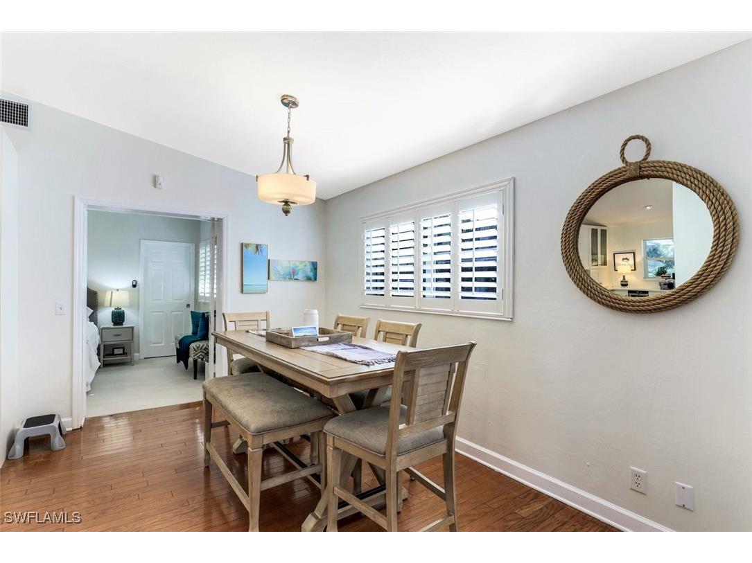 739 7th Avenue N Naples FL 34102 225054387 image13