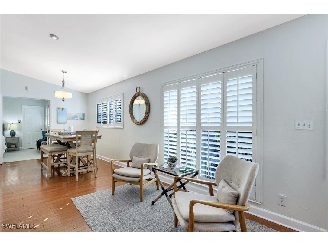 739 7th Avenue N Naples FL 34102 225054387 image16