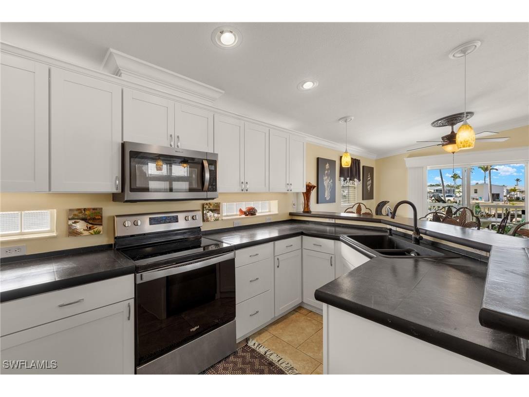 74 Cortez Way Fort Myers Beach FL 33931 225005320 image8