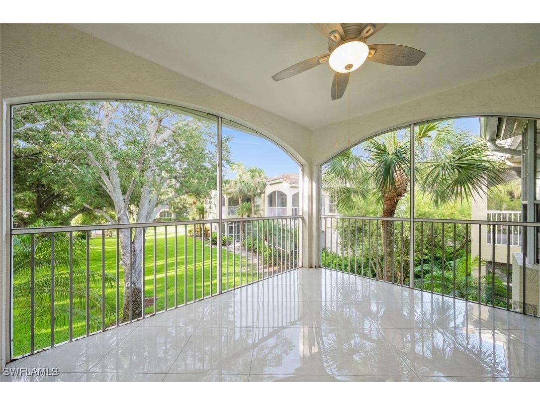 74 Silver Oaks Circle #9-202 Naples FL 34119 225053865 image16