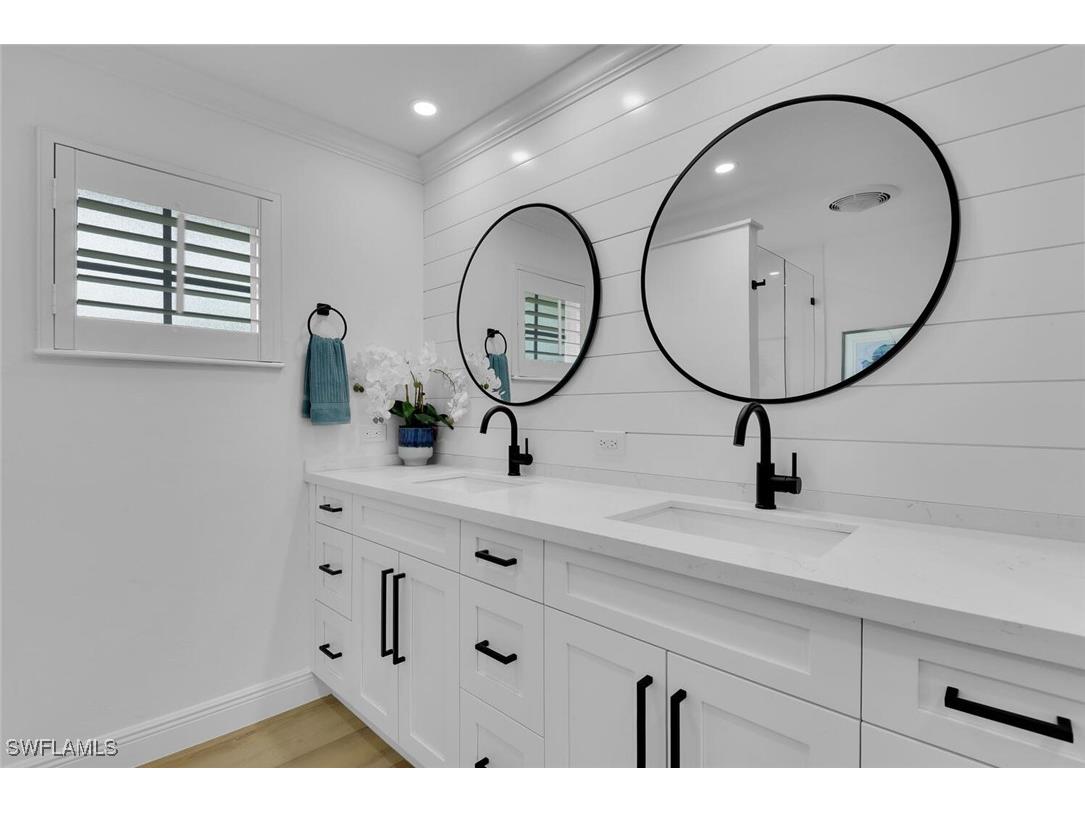 740 Park Shore Drive Naples FL 34103 225050646 image16