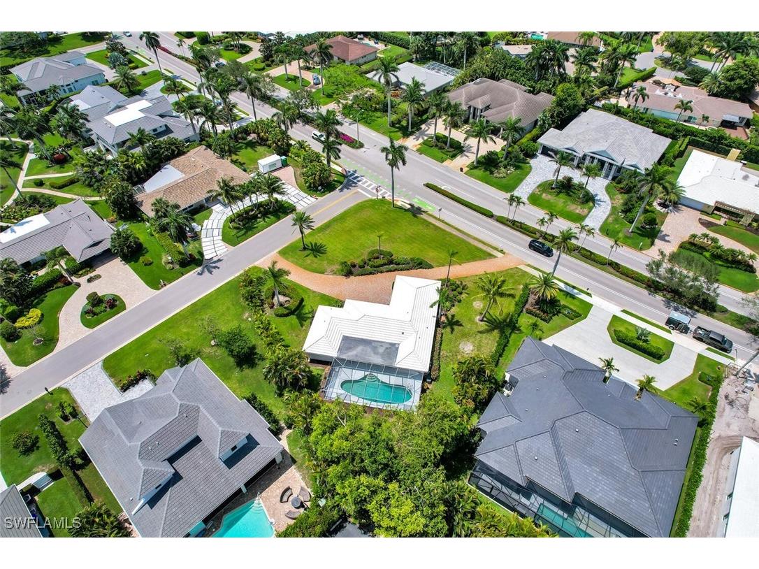 740 Park Shore Drive Naples FL 34103 225050646 image2
