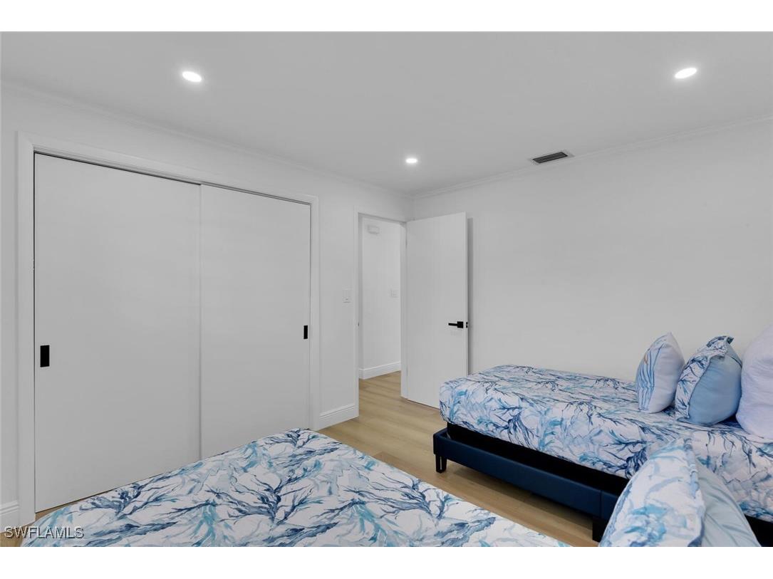 740 Park Shore Drive Naples FL 34103 225050646 image20