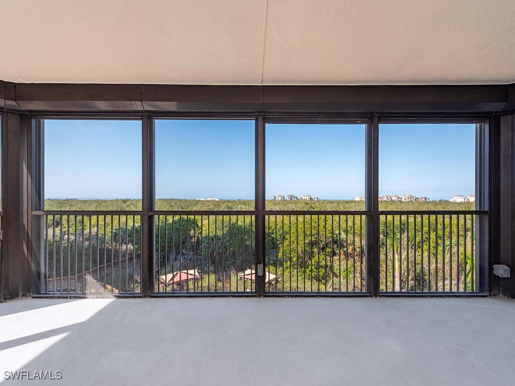 7425 Pelican Bay Boulevard #501 Naples FL 34108 225013485 image2