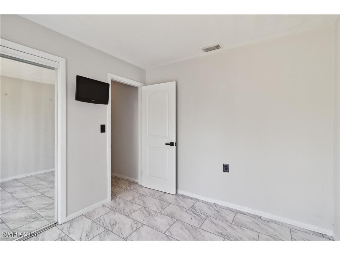 75 Virginia Court Englewood FL 34223 225036066 image29