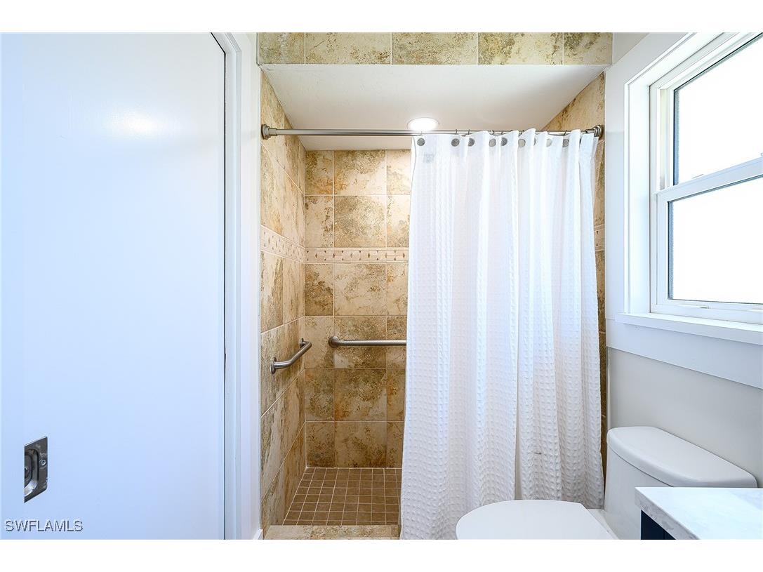 760 106th Avenue N Naples FL 34108 225004413 image18