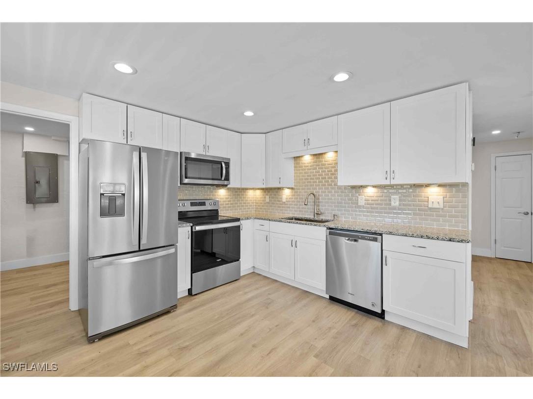 761 95th Avenue N Naples FL 34108 225051205 image10