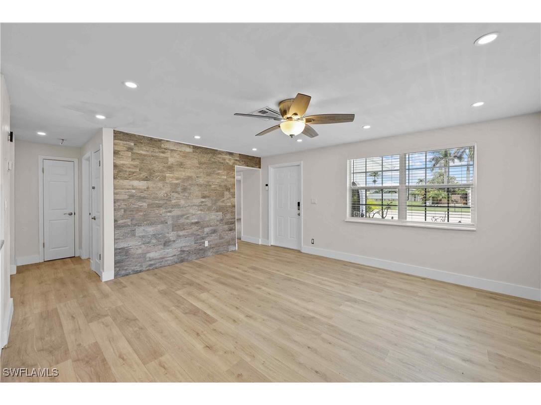 761 95th Avenue N Naples FL 34108 225051205 image8