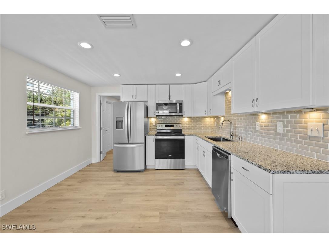 761 95th Avenue N Naples FL 34108 225051205 image9