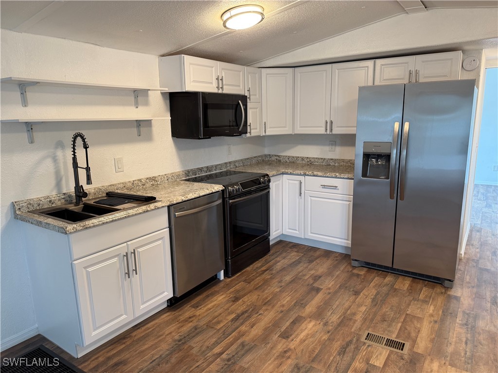 7616 Grady Drive North Fort Myers FL 33917 224104744 image4