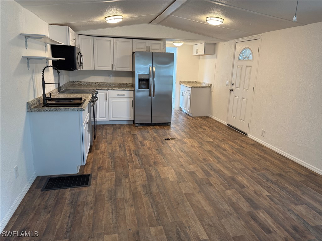 7616 Grady Drive North Fort Myers FL 33917 224104744 image5