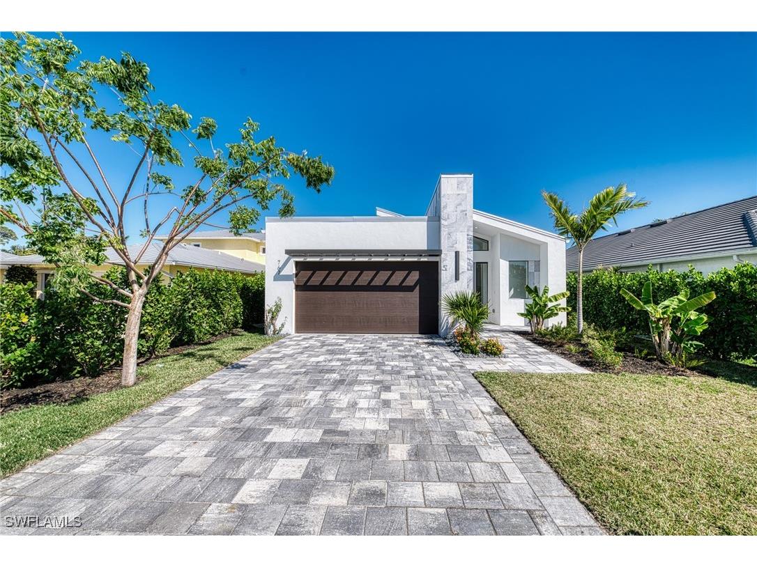 767 98th Avenue N Naples FL 34108 223013601 image1