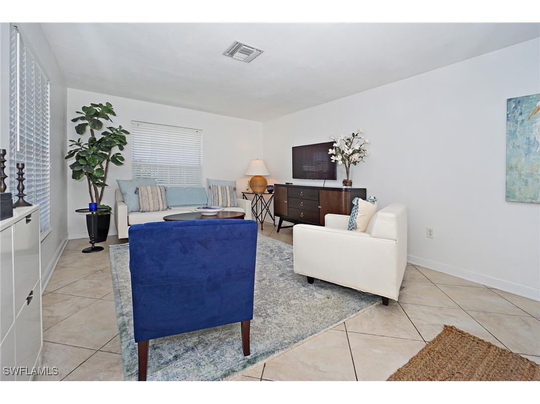 768 96th Avenue N Naples FL 34108 225050703 image4