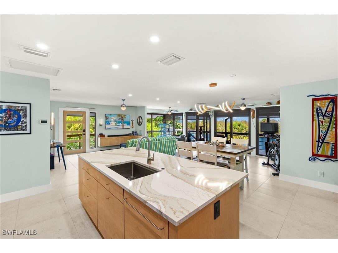 771 Rabbit Road Sanibel FL 33957 225054981 image8