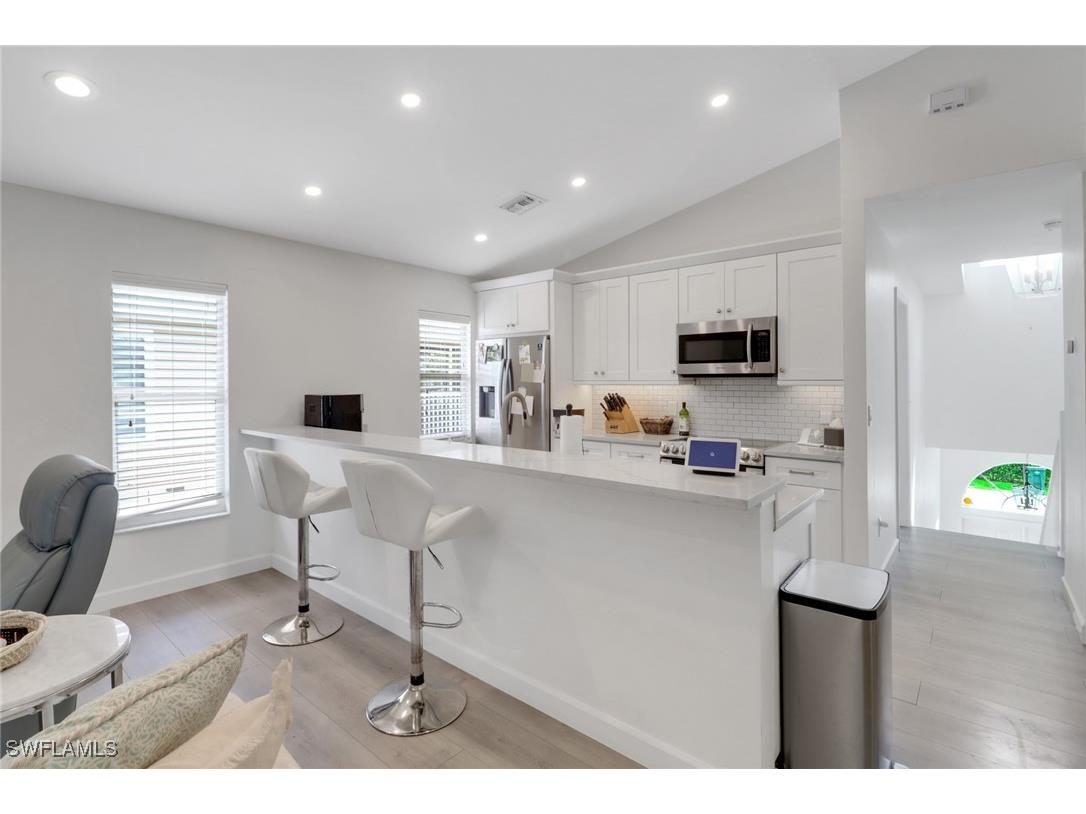 779 Park Avenue Naples FL 34110 225023392 image2