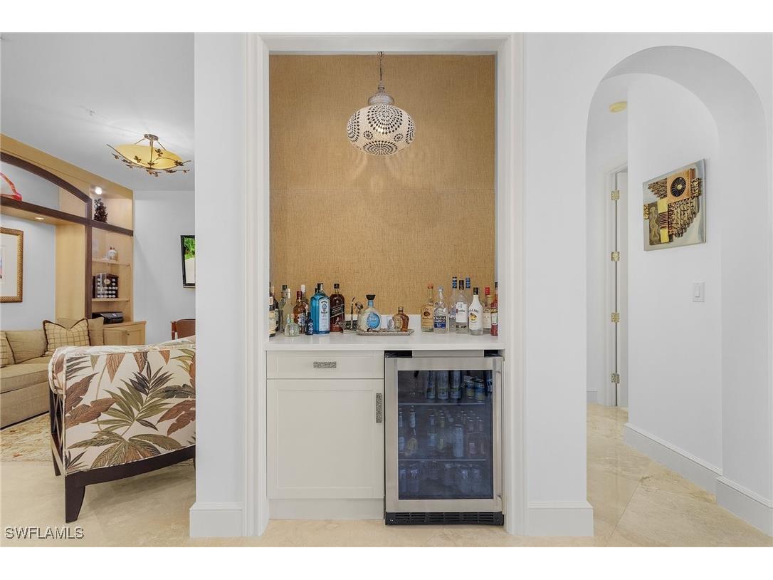 780 5th Avenue S #3 Naples FL 34102 225039909 image12