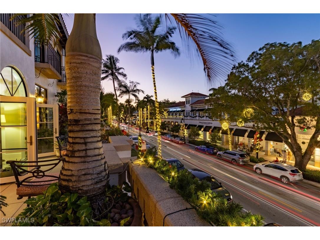 780 5th Avenue S #3 Naples FL 34102 225039909 image25