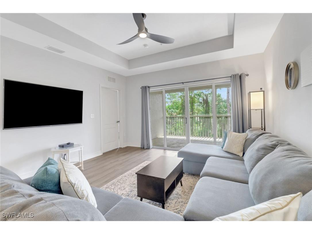 7823 Regal Heron Circle #303 Naples FL 34104 225049916 image1