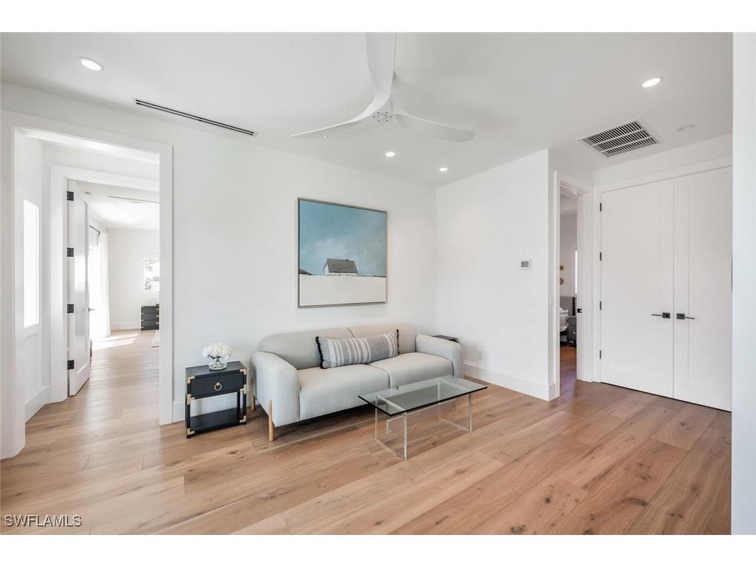 783 11th Avenue S Naples FL 34102 225019370 image17