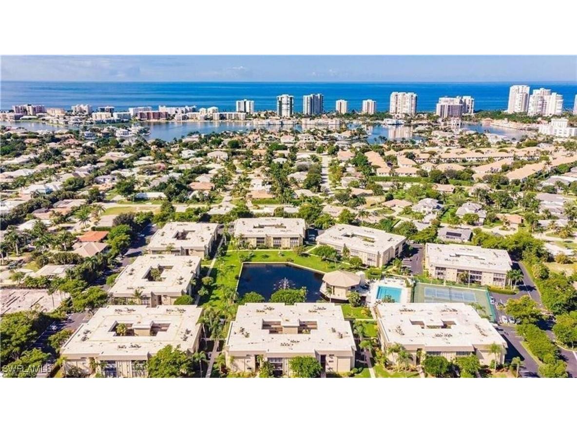 788 Park Shore Drive #B27 Naples FL 34103 224076793 image1