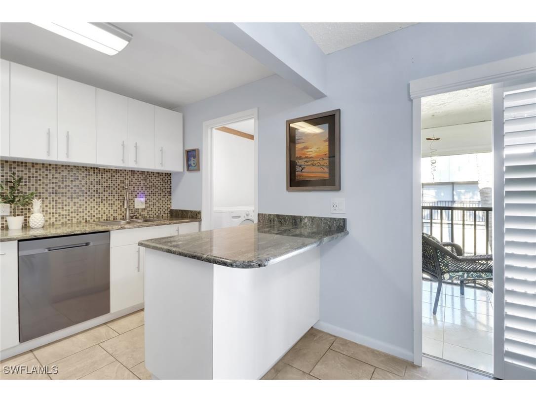 788 Park Shore Drive #C34 Naples FL 34103 225044519 image5