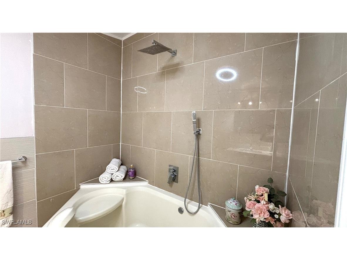 7890 Marx Drive North Fort Myers FL 33917 224093342 image23