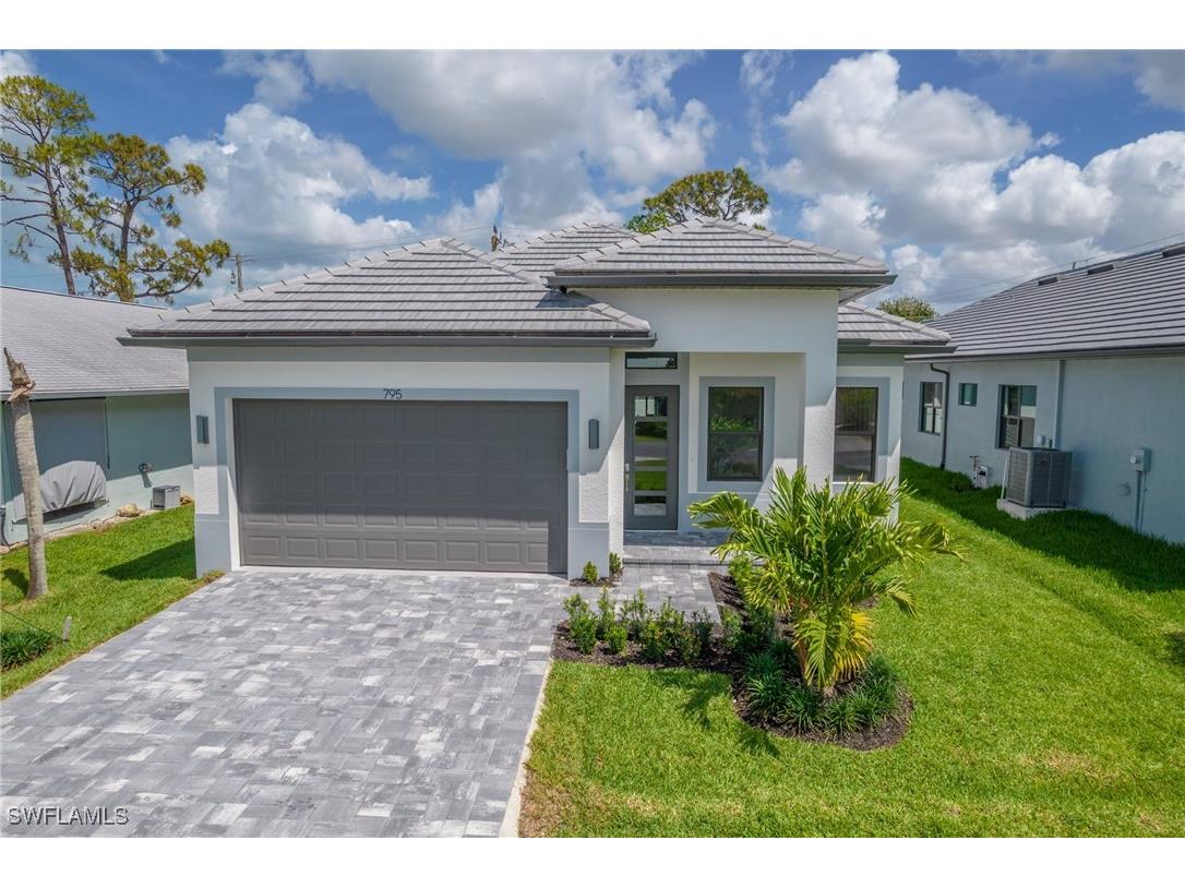795 108th Avenue N Naples FL 34108 225010289 image1