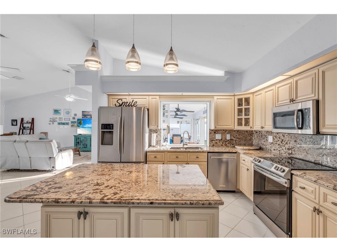 800 SW Santa Barbara Place Cape Coral FL 33991 224098241 image10