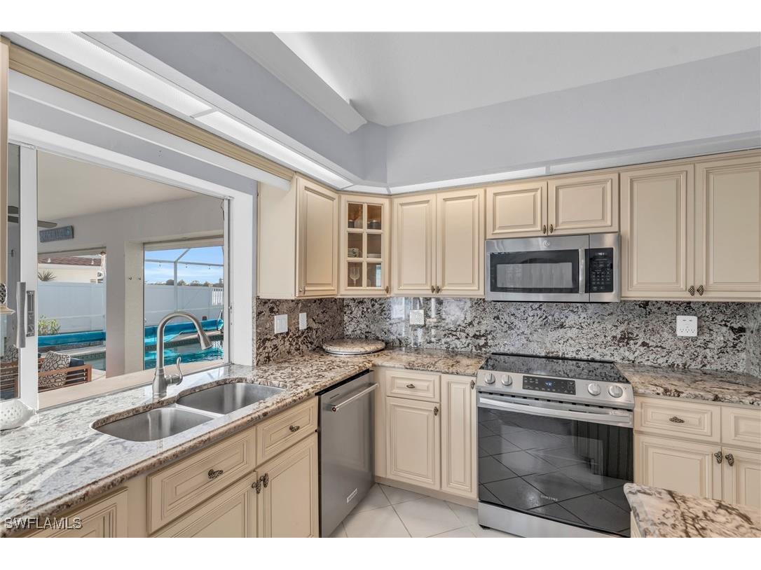 800 SW Santa Barbara Place Cape Coral FL 33991 224098241 image12