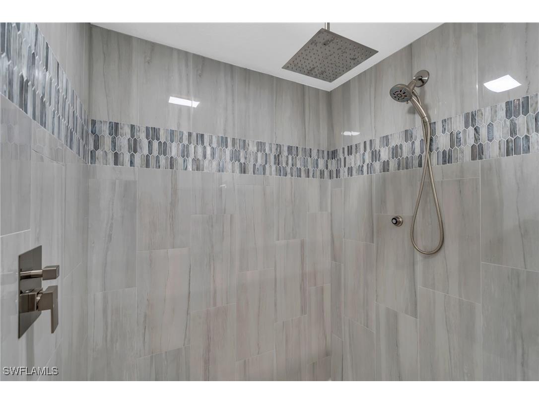 800 SW Santa Barbara Place Cape Coral FL 33991 224098241 image20